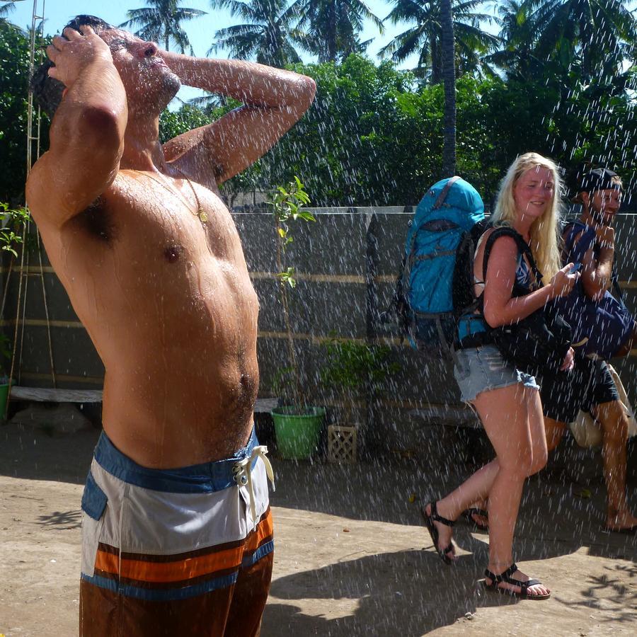 ギリ・トラワンガン Gipsy Backpackersホステル エクステリア 写真